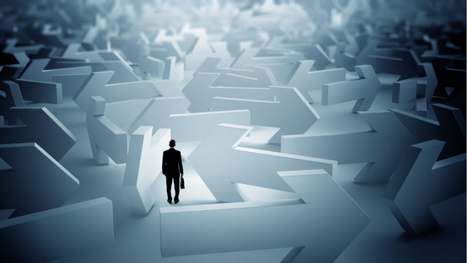 ブラック企業とは　不当な残業にパワハラ…法律違反も含む7つの特徴